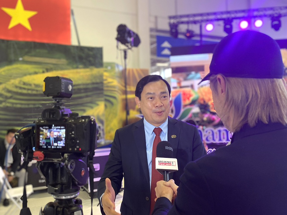 Tổng cục trưởng Nguyễn Trùng Khánh trả lời phỏng vấn hãng truyền thông quốc tế
